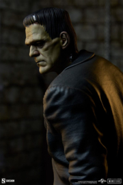 (Pre-order) Frankenstein Premium Format Statue Frankenstein 57 cm 