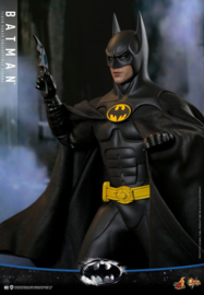 PRE-ORDER Batman Returns Movie Masterpiece Action Figure 1/6 Batman 30 cm