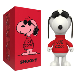 PRE-ORDER Peanuts Supersize Vinyl Action Figure Snoopy Joe Cool 30 cm