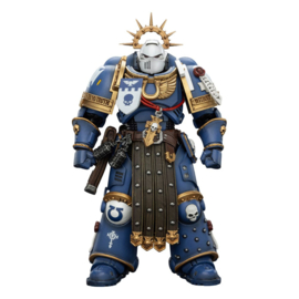 (Pre-order) Warhammer 40,000 Action Figure Ultramarines Torvald with Power Sword, Stormshield and Bolt Pistol 13 cm