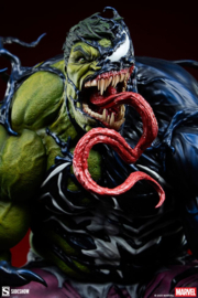 (Pre-order) Marvel Premium Format Statue Venomized Hulk 63 cm  