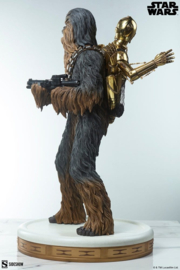 (Pre-order) Star Wars Premium Format Figure Chewbacca and C-3PO 63 cm