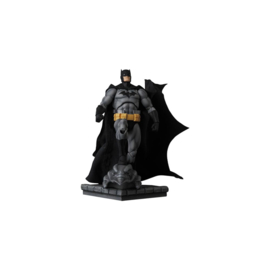 (Pre-order) Batman: Hush MAFEX Action Figure Batman Black Ver. 16 cm (re-run)