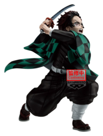 (Pre-order) Demon Slayer: Kimetsu no Yaiba Maximatic PVC Figure Tanjiro Kamado III 17 cm