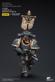 PRE-ORDER Warhammer The Horus Heresy Action Figure 1/18 Space Wolves Grey Slayer Pack Grey Slayer With Legion Vexilla 12 cm