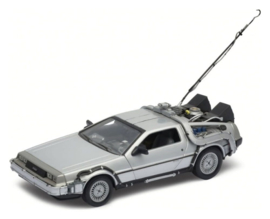 (Pre-order) Back to the Future Diecast Model 1/24 Â´81 DeLorean LK Coupe 18 cm