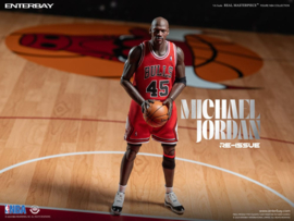 PRE-ORDER NBA Collection Real Masterpiece Actionfigur 1/6 Michael Jordan I'm Back Edition Limited 30 cm