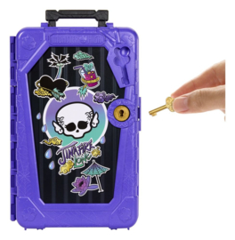 Monster High Skulltimate Secrets Doll Destination: Gore-geous Oasis - Jinafire Long