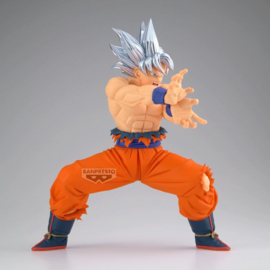 (Pre-order) Dragon Ball Super Grandista PVC Figure Son Goku V 25 cm