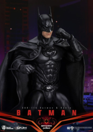 (Pre-order) DC Comics Dynamic 8ction Heroes Action Figure Batman (Batman & Robin) 21 cm