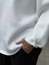 Raw edge statement sweater 10Days