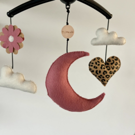 Boxmobiel wolk/hartje/bloem/maan (Leopard beige/oudroze/crème)