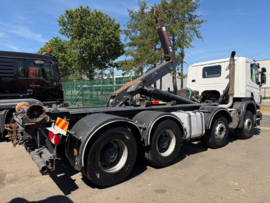 Scania P380 8x4 + gancho portacontenedores Hiab Multilift 26 t, Año 2008, 421.897 km