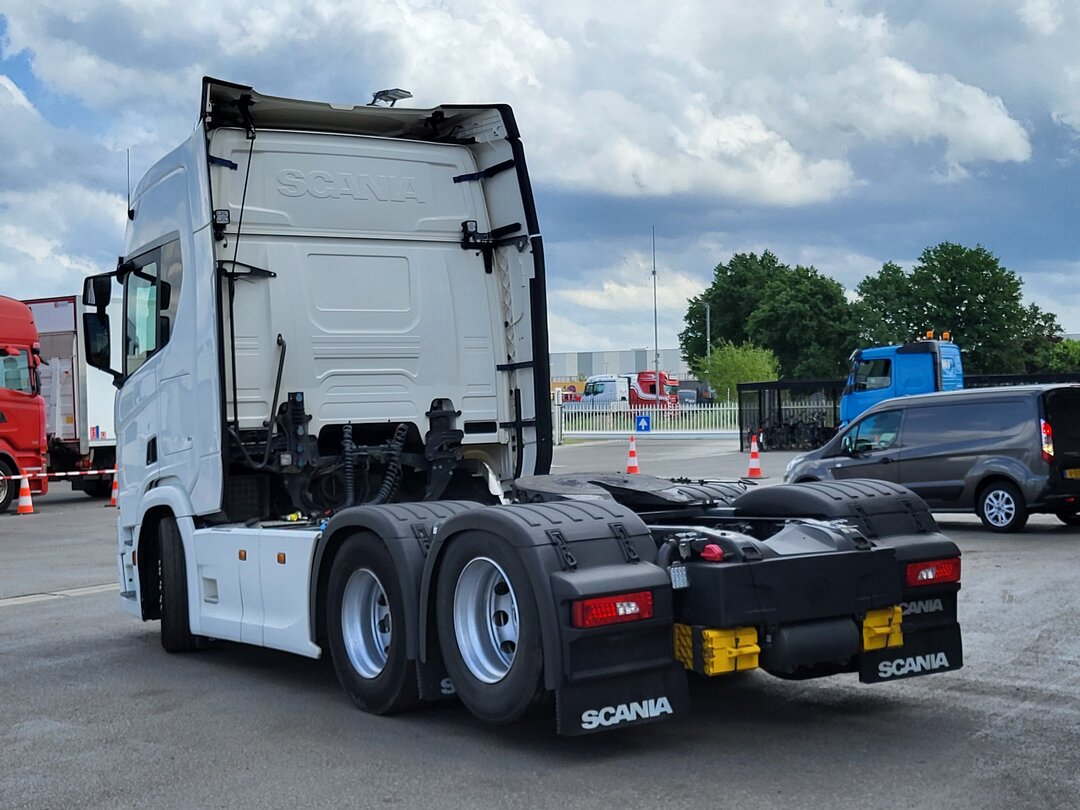 Scania R450, Año 2020, 677.825 km