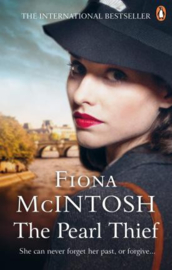 The Pearl Thief (Fiona Mcintosh)