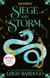 Shadow and Bone: Siege and Storm - Book 2