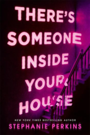There's Someone Inside Your House Paperback (Stephanie Perkins)