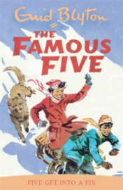Famous Five: Five Get Into A Fix : Book 17