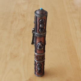 Tibetaanse metalen koker (dun)