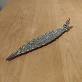 Metalen wierookhouder: Lange blaadje met Boeddha - 30 cm
