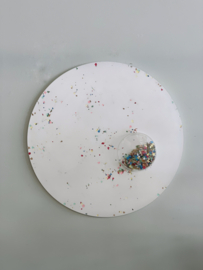 CONFETTI XL -   The floor is confetti