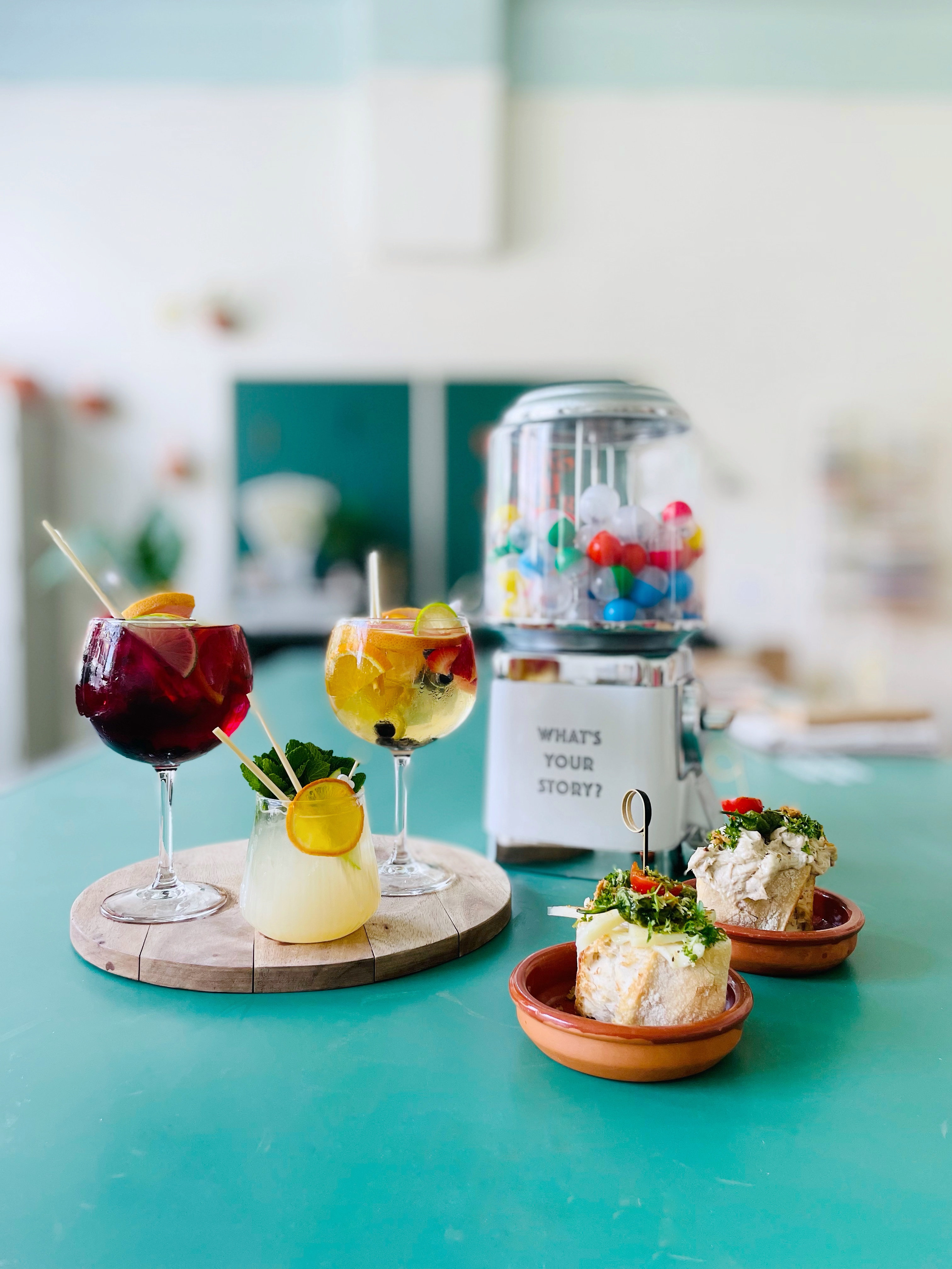 SANGRIA & STORIES - Donderdag 24 Juli