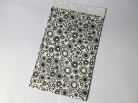 Papieren zakje zwarte cirkels , 12x19 cm per stuk
