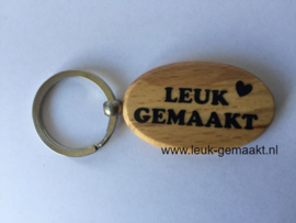 Houten sleutelhanger met naam
