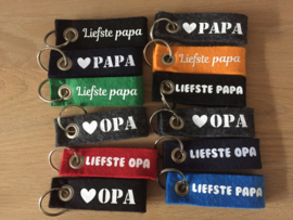 Vilten sleutelhanger papa/opa