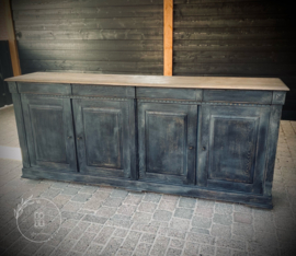 Eikenhouten dressoir
