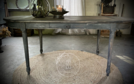 Landelijk antiekhouten eettafel ovaal
