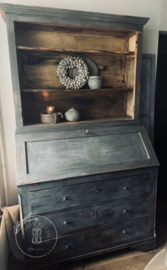Oude houten buffetkast antraciet