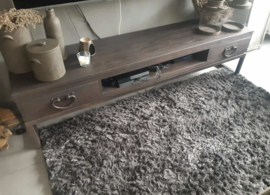 Mangohouten TV-Kast
