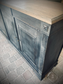 Eikenhouten dressoir
