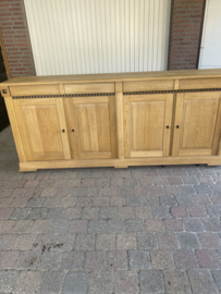 Eikenhouten dressoir