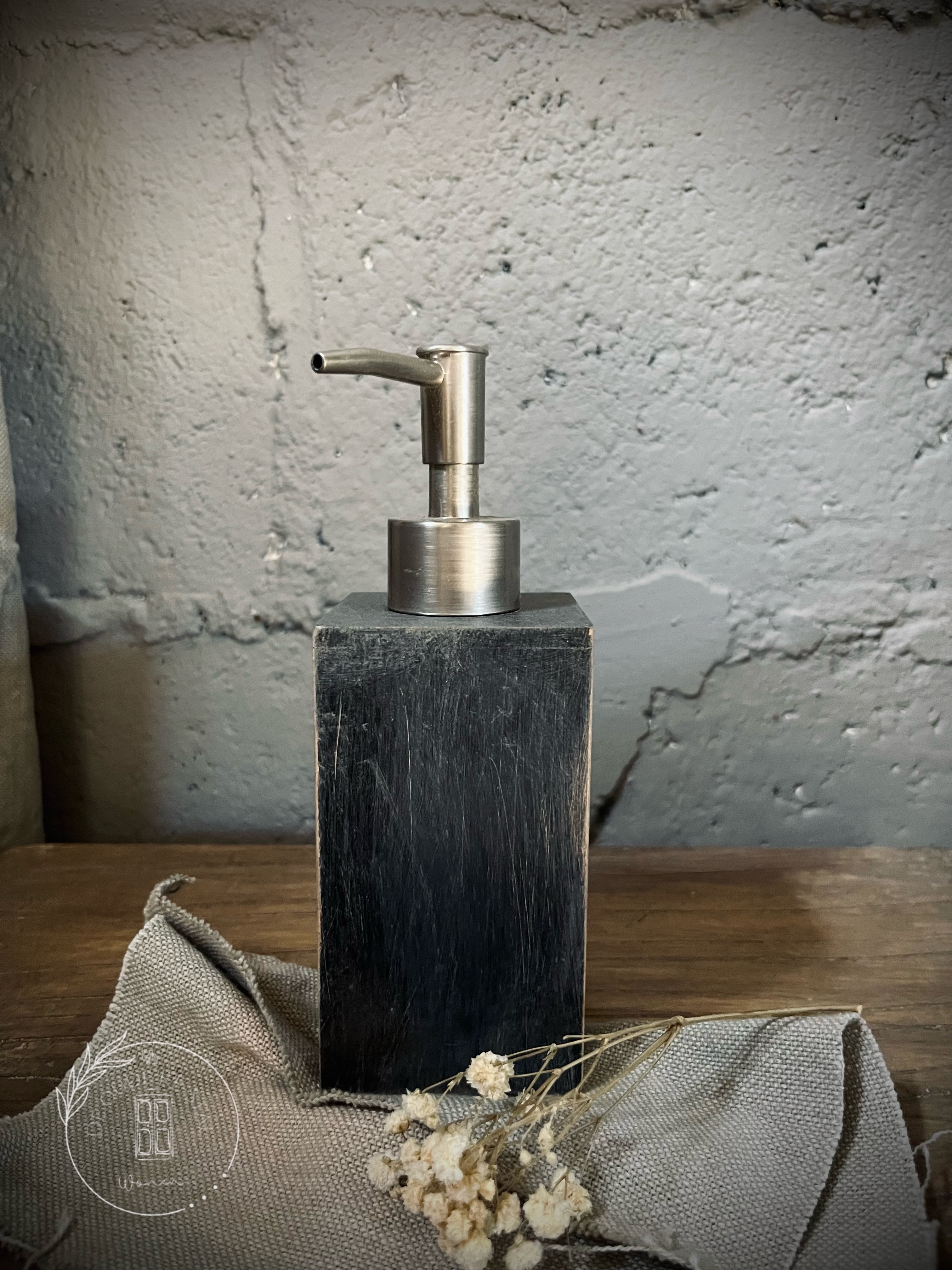 Houten zeepdispenser