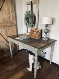 Antiek houten tafel “Marlie”