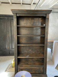 Eikenhouten boekenkast