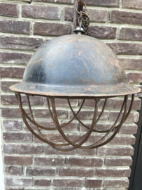 Stoere ijzeren hanglamp helmet D30