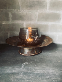 Old Iron cake stand