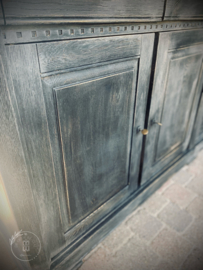 Eikenhouten dressoir
