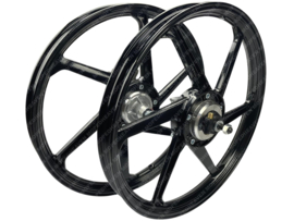 6 Star Alloy Cast Wheels set 17 Inch x 1.35 Fast Arrow Complete Black Puch Maxi Models