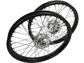 Spaakvelg set 17 Inch 1.40 Breed Geanodiseerd Zwart - Gepolijst Rigida! Puch Maxi
