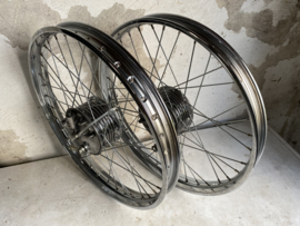 19 Inch Spaakwiel set 19-1.40 Puch MV50