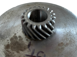 Clutch bell Push-start / Pedal-start original 19 Teeth Puch e50