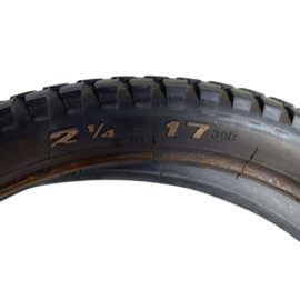 17 Inch 2.25 Swallow Roadstar Tyre.