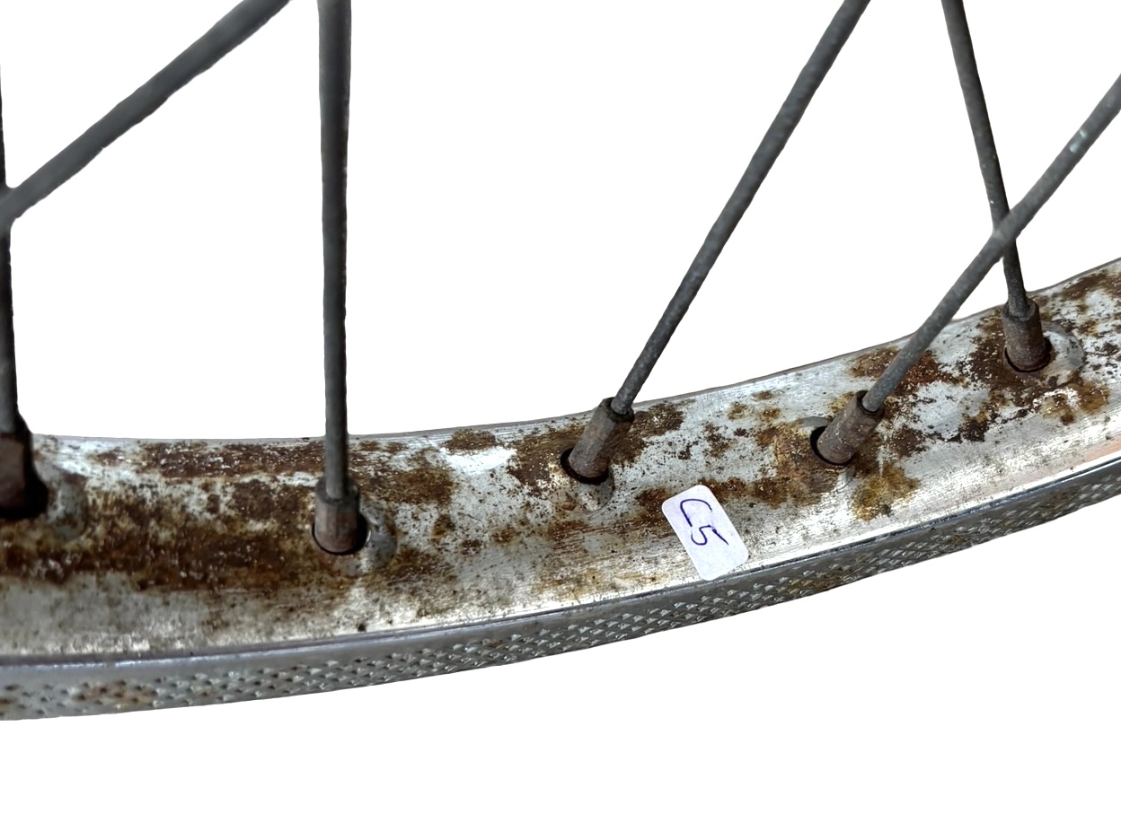 17 Inch spaakwiel voorzijde Puch Maxi N