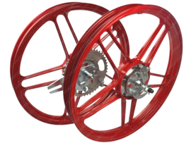 5 Star Alloy Cast Wheels set 16 / 17 Inch x 1.35 Complete Powdercoated Red Puch Maxi Models