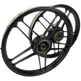 17 Inch 5 star alloy cast wheel set Original! Puch Maxi