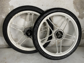 17 Inch 5 star alloy cast wheel set white Original! Puch Maxi